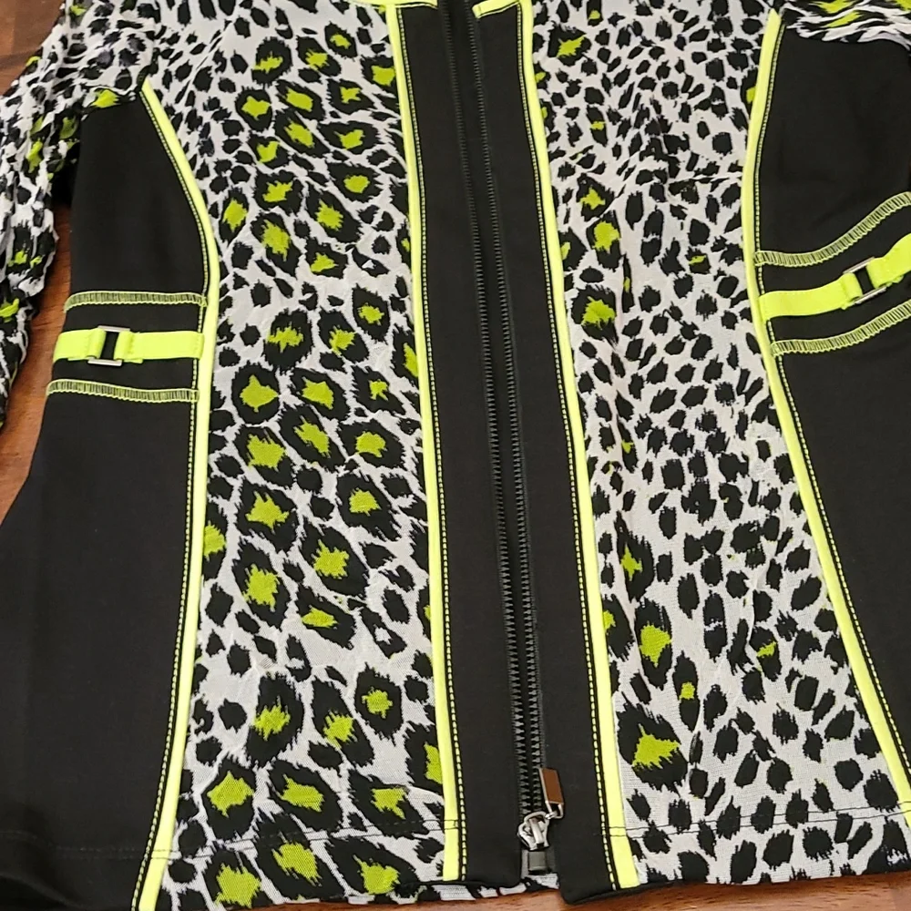 Piccadilly Jacket and matching tank, size Sm, animal print black, cream green - Picture 8 of 16